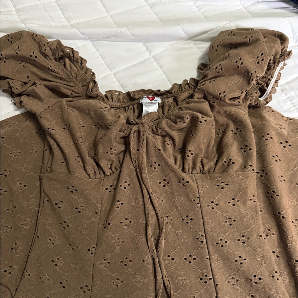 Heart Hips Eyelet Puff Sleeve Midi Dress